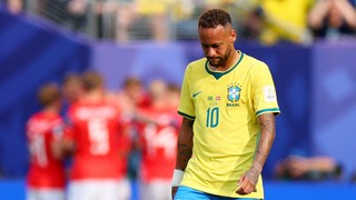 Brasil desperdiça pênalti, sofre dois gols de Haaland e é eliminado da Copa