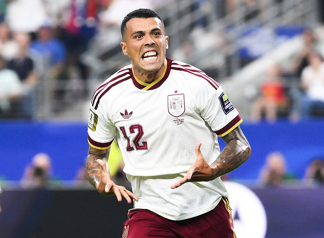 Com gols de Oyarzabal e Pedro Porro, Espanha elimina a França e vai à final