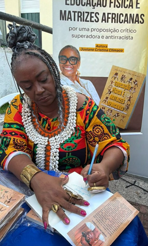 Obra de professora da Ufba propõe nova abordagem para a Educação Física a partir das matrizes africanas