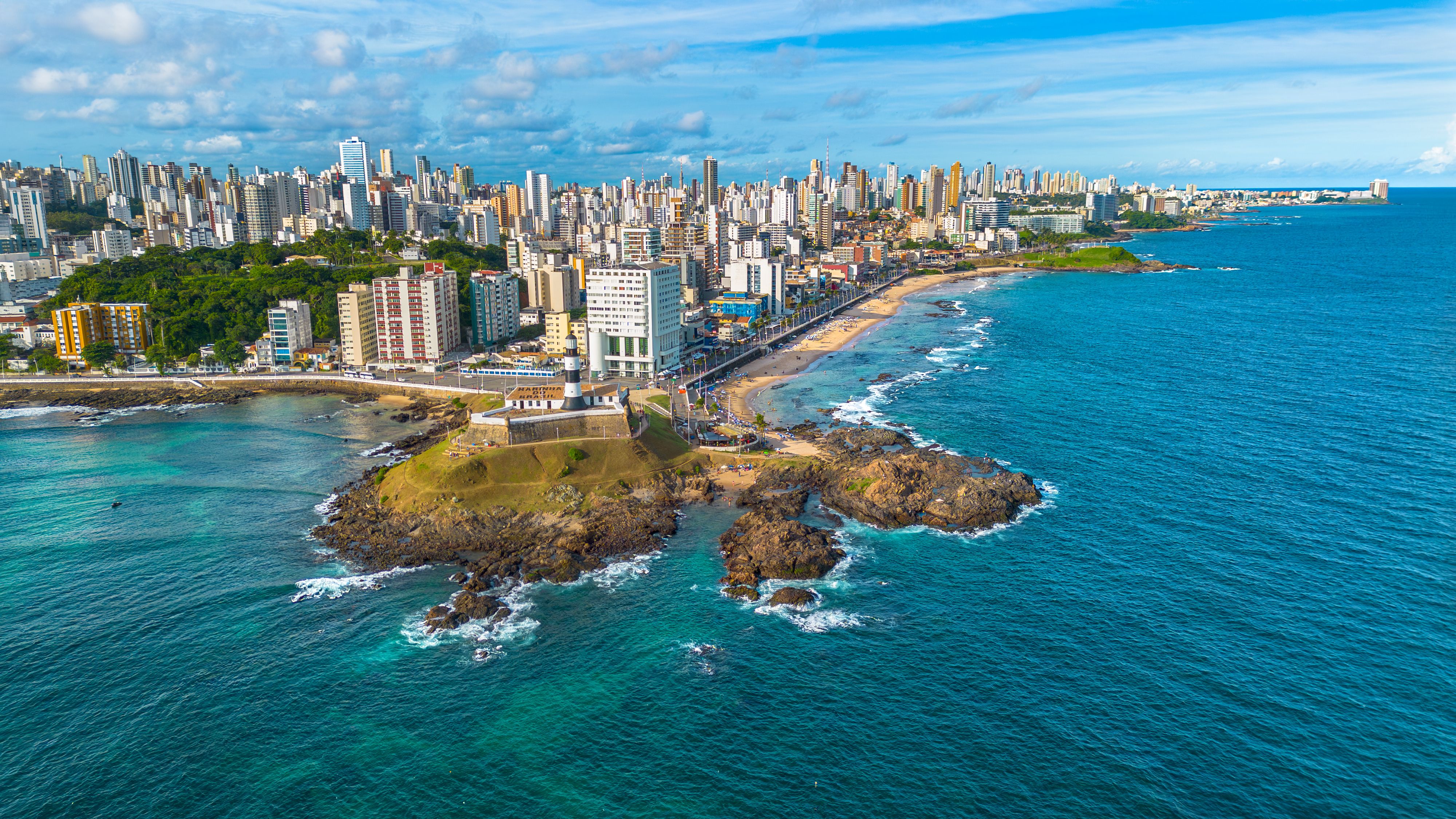Demanda aquecida reduz estoque de imóveis e impulsiona mercado imobiliário baiano