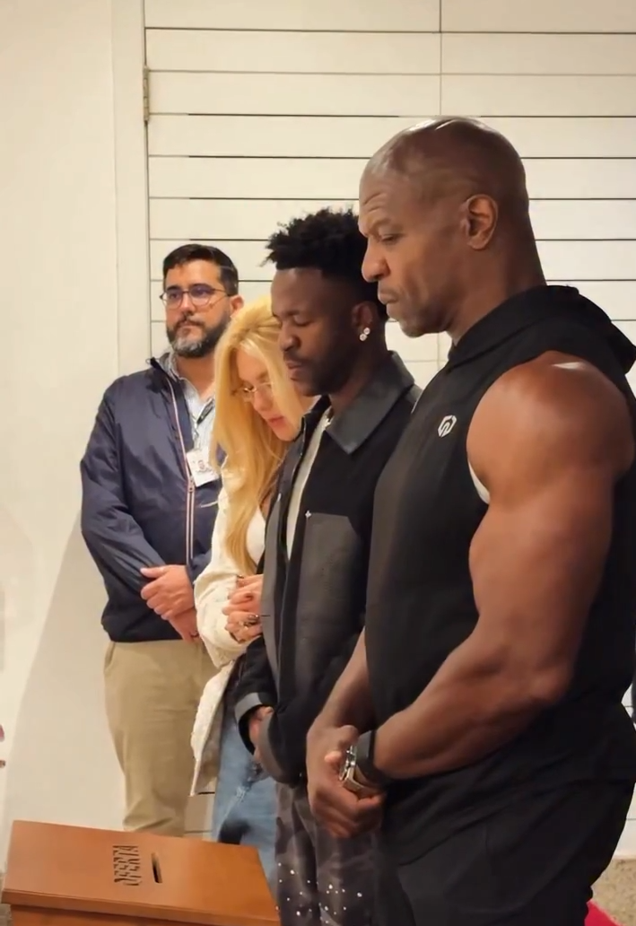 Encontro de Vini Jr. e Terry Crews no Cristo Redentor une fé e homenagem