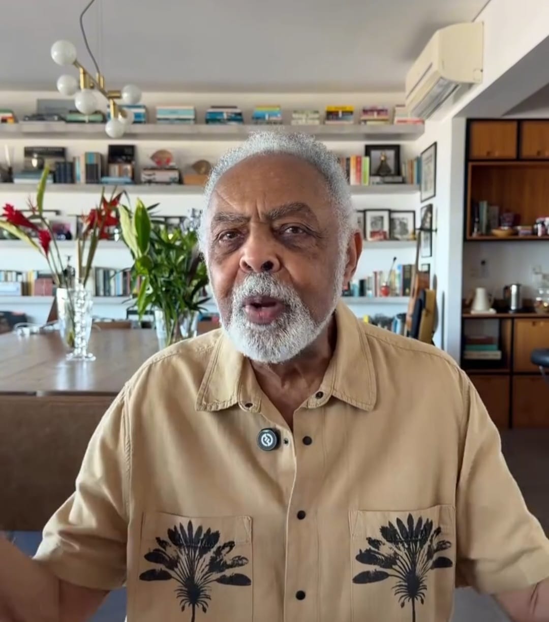 Gilberto Gil responde aos fãs e revela data de novo álbum ao vivo