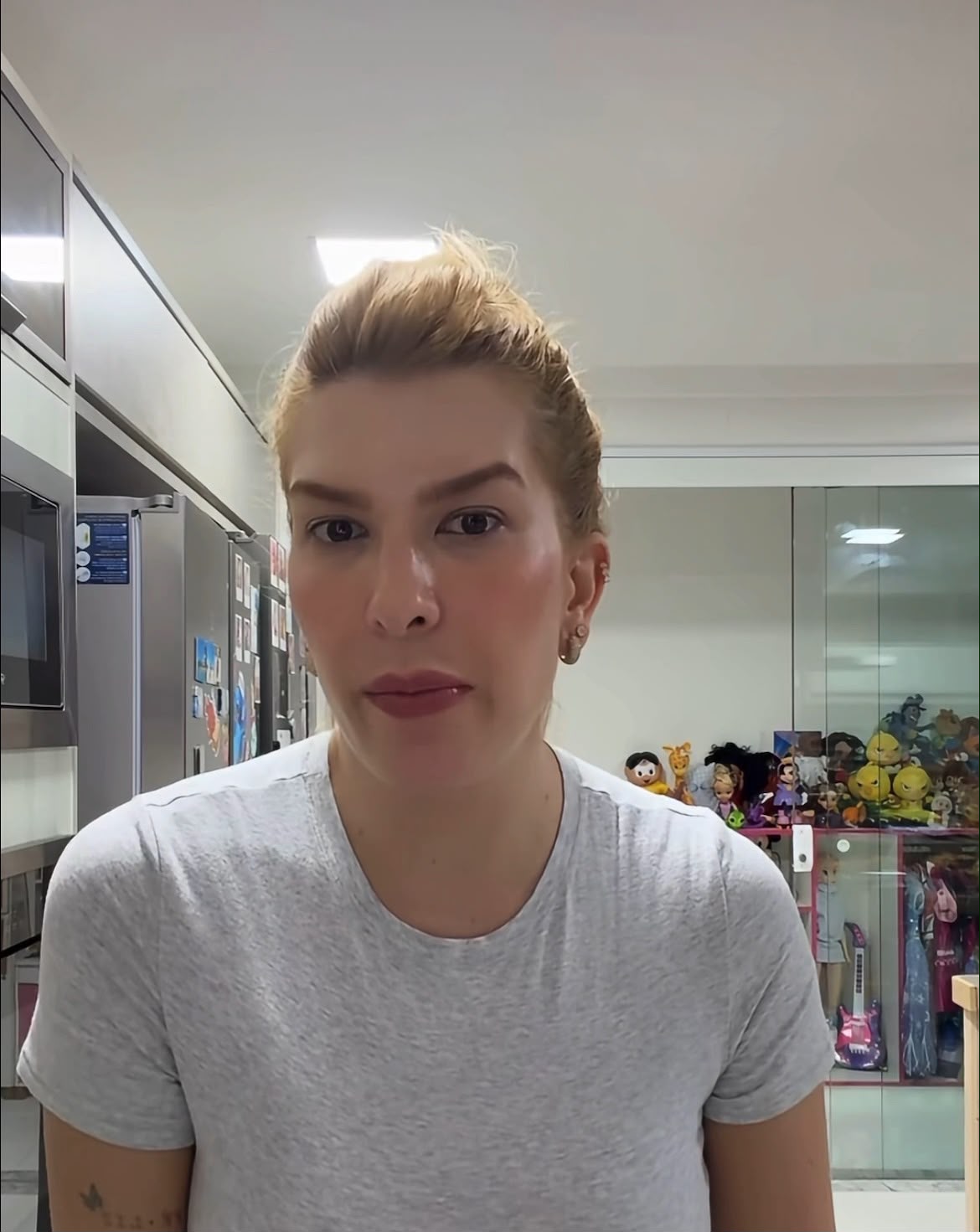 Lore Improta alerta seguidores após susto com a saúde da filha Liz