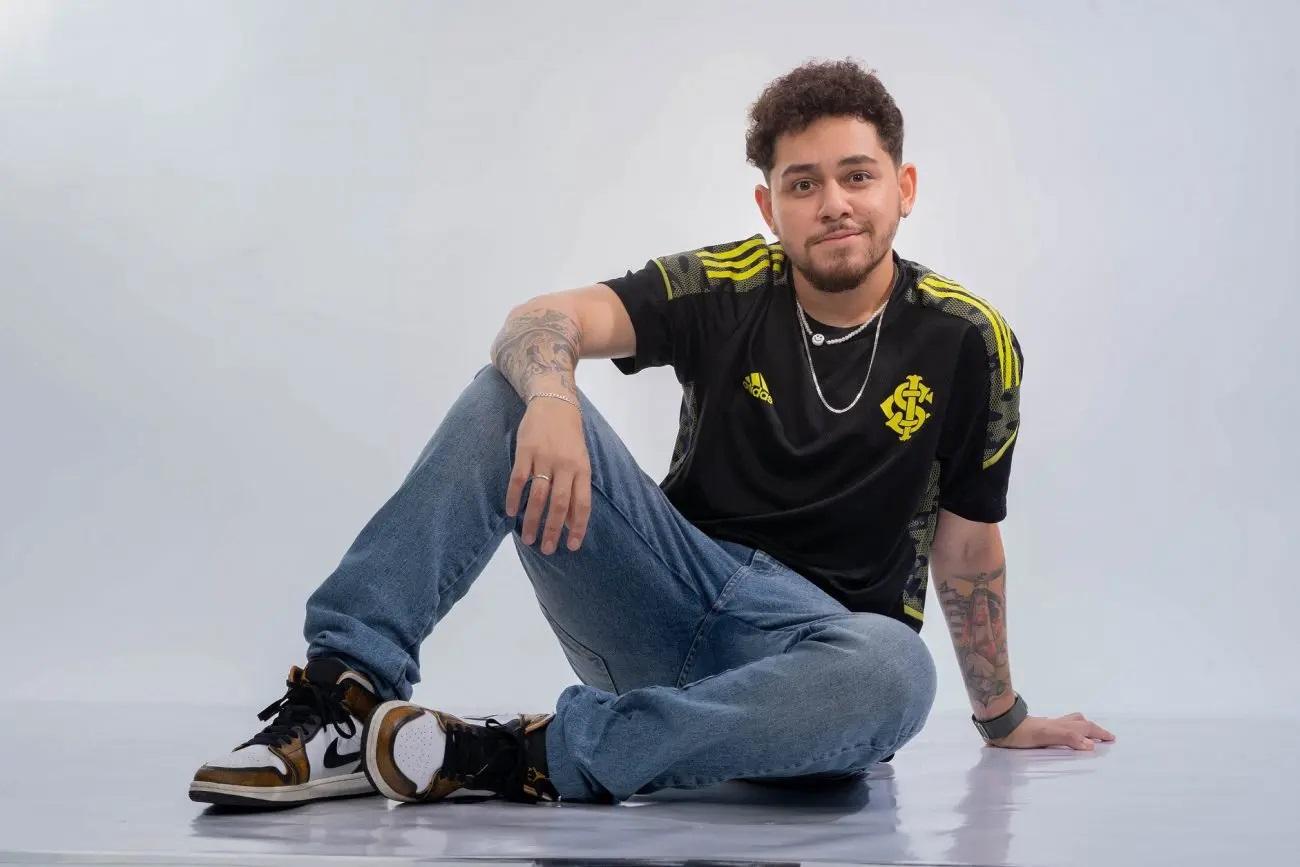 Gio Lisboa leva “Gio da Família Brasileira” ao Teatro Jorge Amado