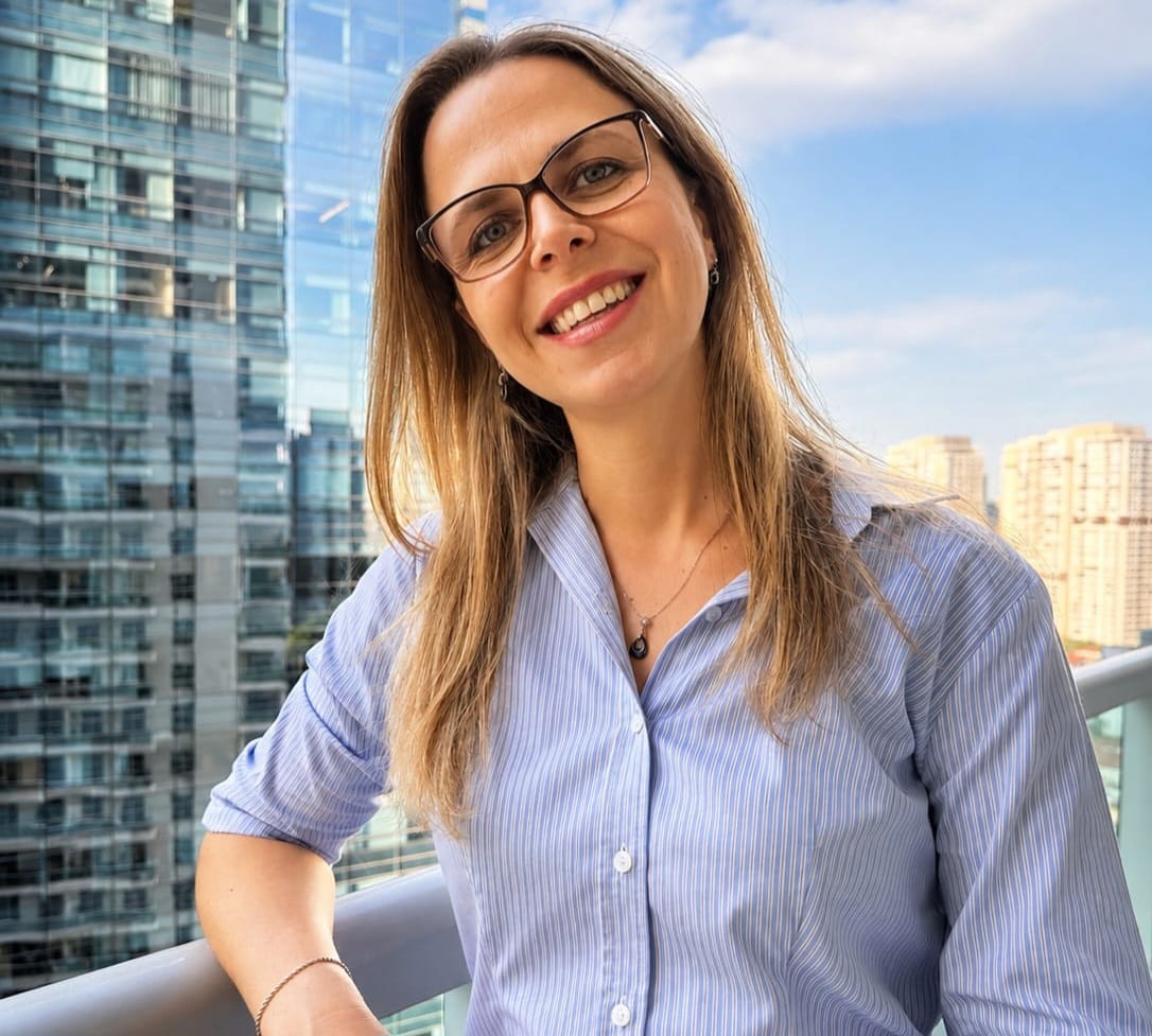 Dra. Ariane Bonucci chama atenção para a prevenção da saúde auditiva desde os primeiros anos de vida