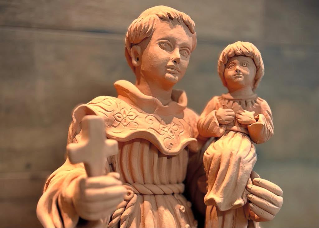 Recepção da CASACOR mostra fé através da arte aos visitantes da mostra