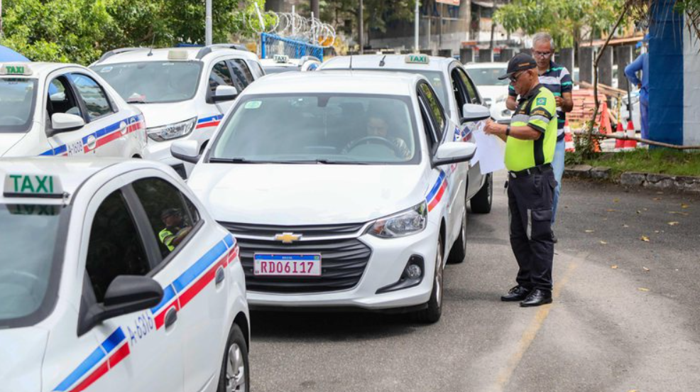 Taxistas de Salvador têm até 30 de setembro para fazer vistoria