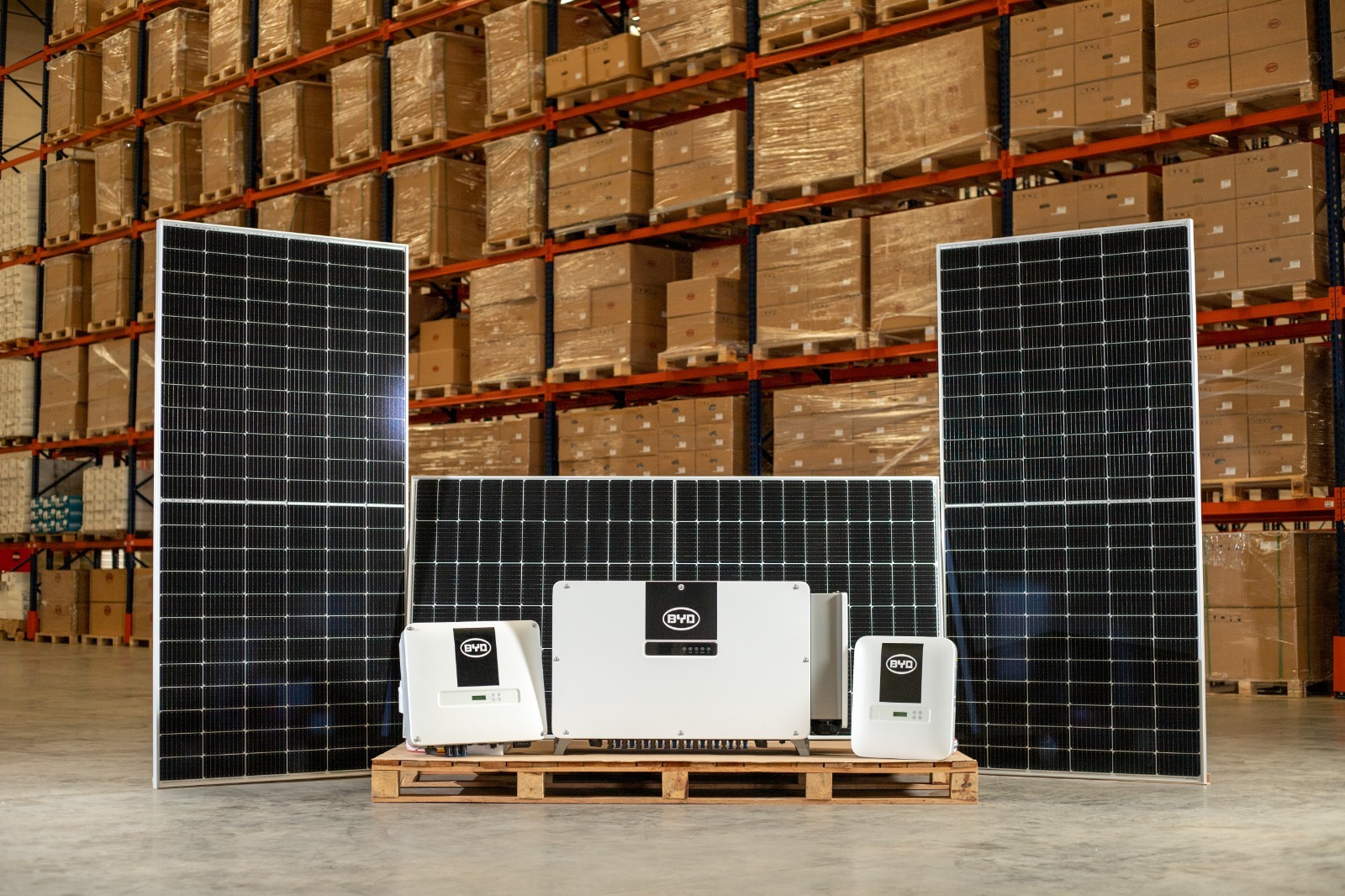 BYD passa a vender kits de energia solar em concessionárias no Brasil
