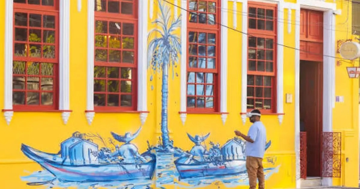 TarcioV apresenta nova fase artística em exposição no Rio Vermelho