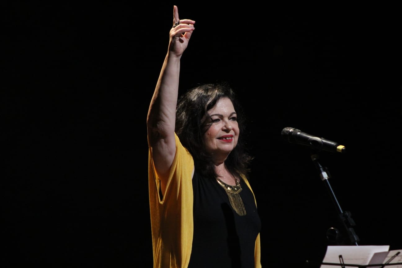 Amelinha celebra 50 anos de carreira com shows em Salvador