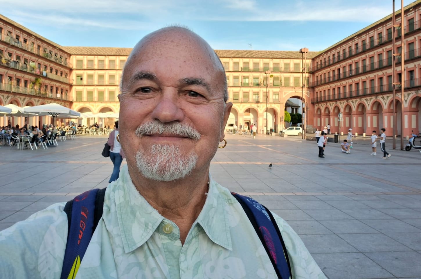 Luiz Mott celebra 80 anos com exposição biobibliográfica e lançamento de livro em Salvador