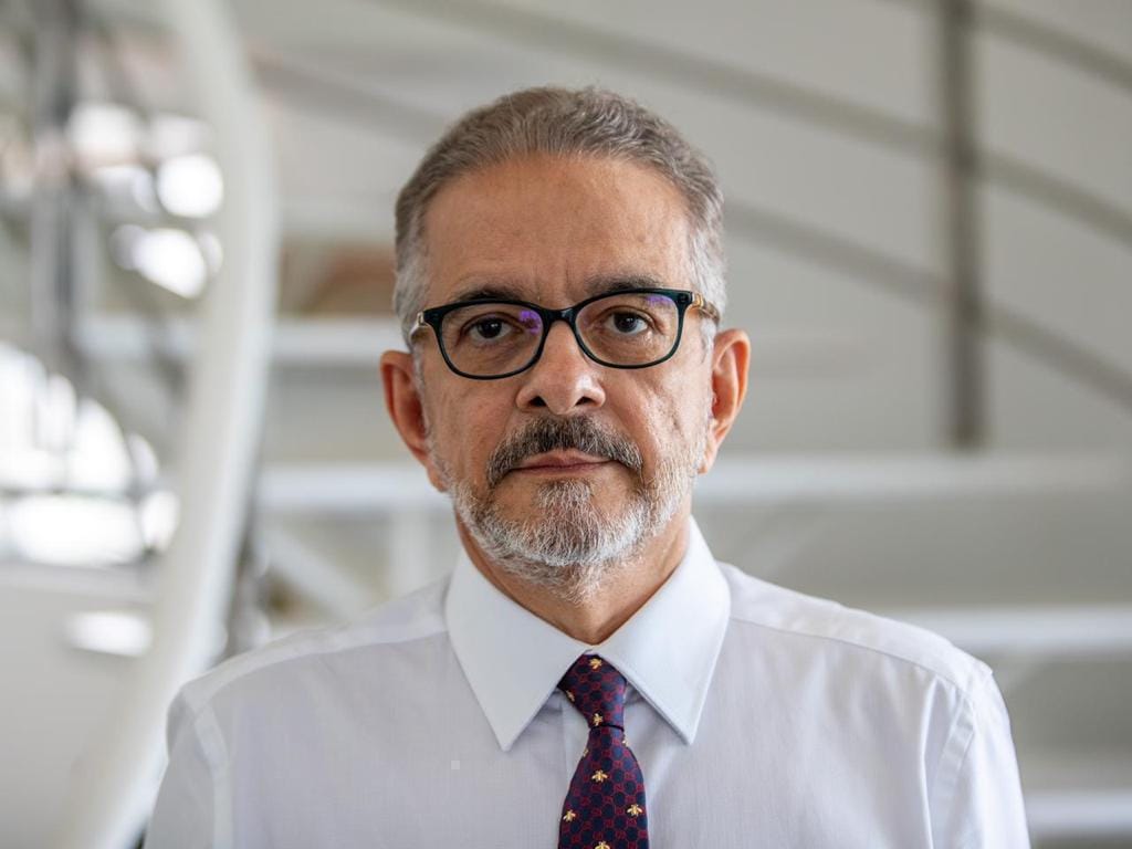 Antonio Lavareda participa de jantar em Salvador para discutir os cenários das eleições de 2026