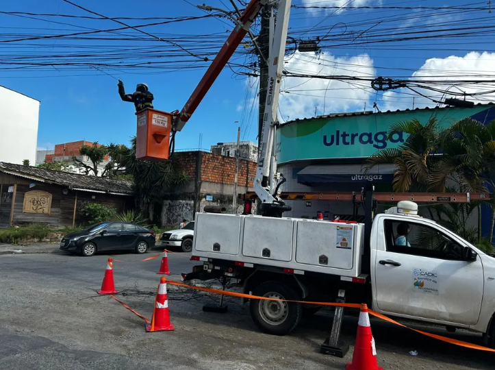 Coelba suspende fornecimento de energia em trechos de 12 bairros de Salvador nesta quinta (27)