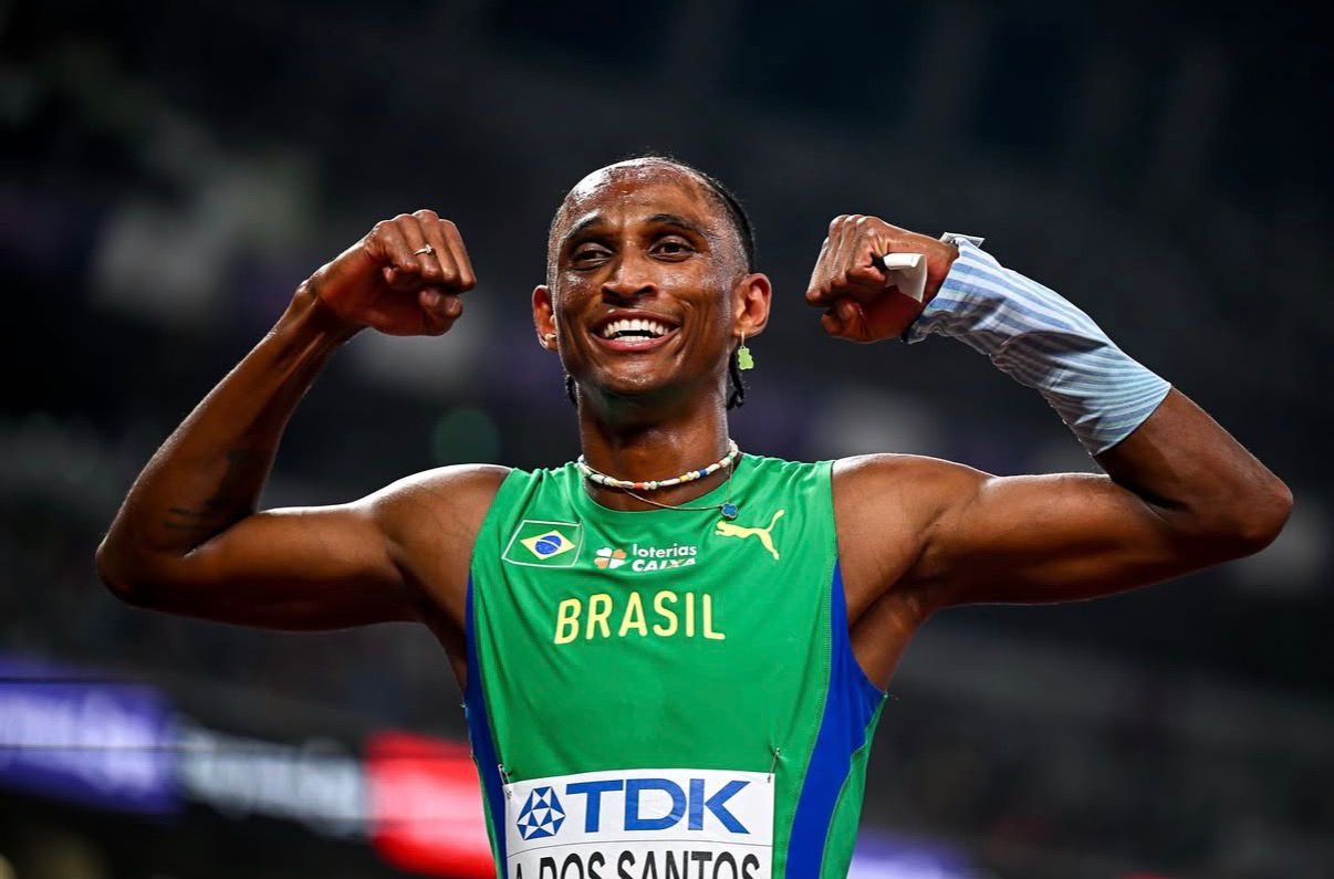 Alison dos Santos quebra recorde mundial dos 400m com barreiras em Zurique