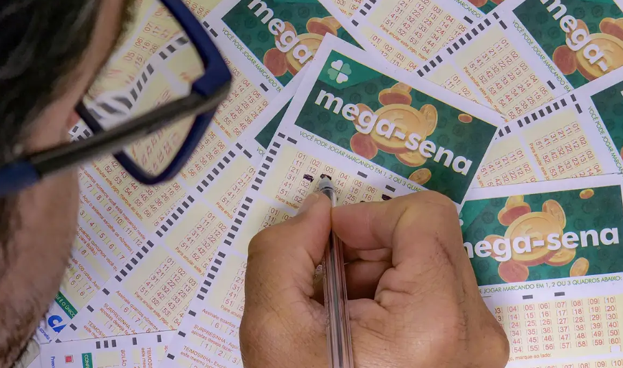 Mega-Sena acumula e prêmio sobe para R$ 36 milhões