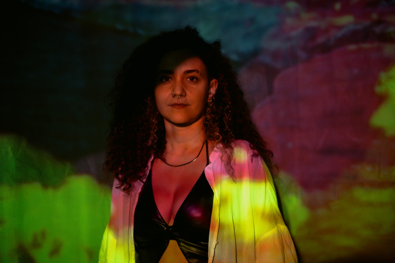 Patrícia Paixão investiga amor e violência em exposição no Goethe-Institut Salvador