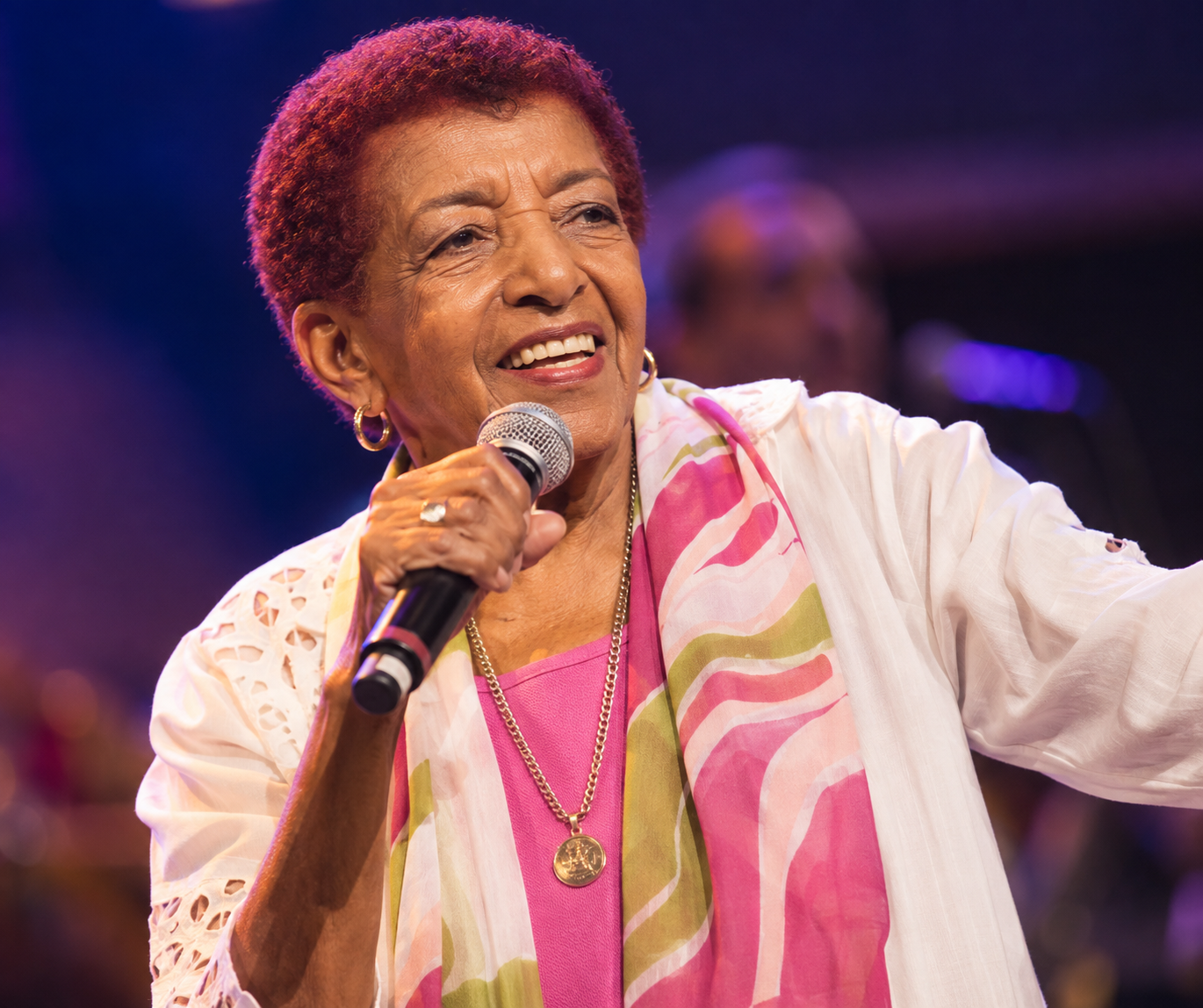 Leci Brandão concorre ao Grammy Latino 2026 com álbum de 50 anos de carreira