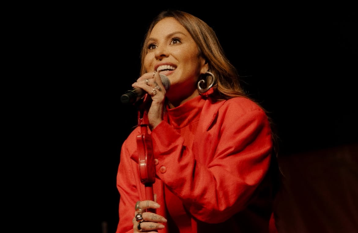 Alinne Rosa relata internação após período de instabilidade e tranquiliza fãs