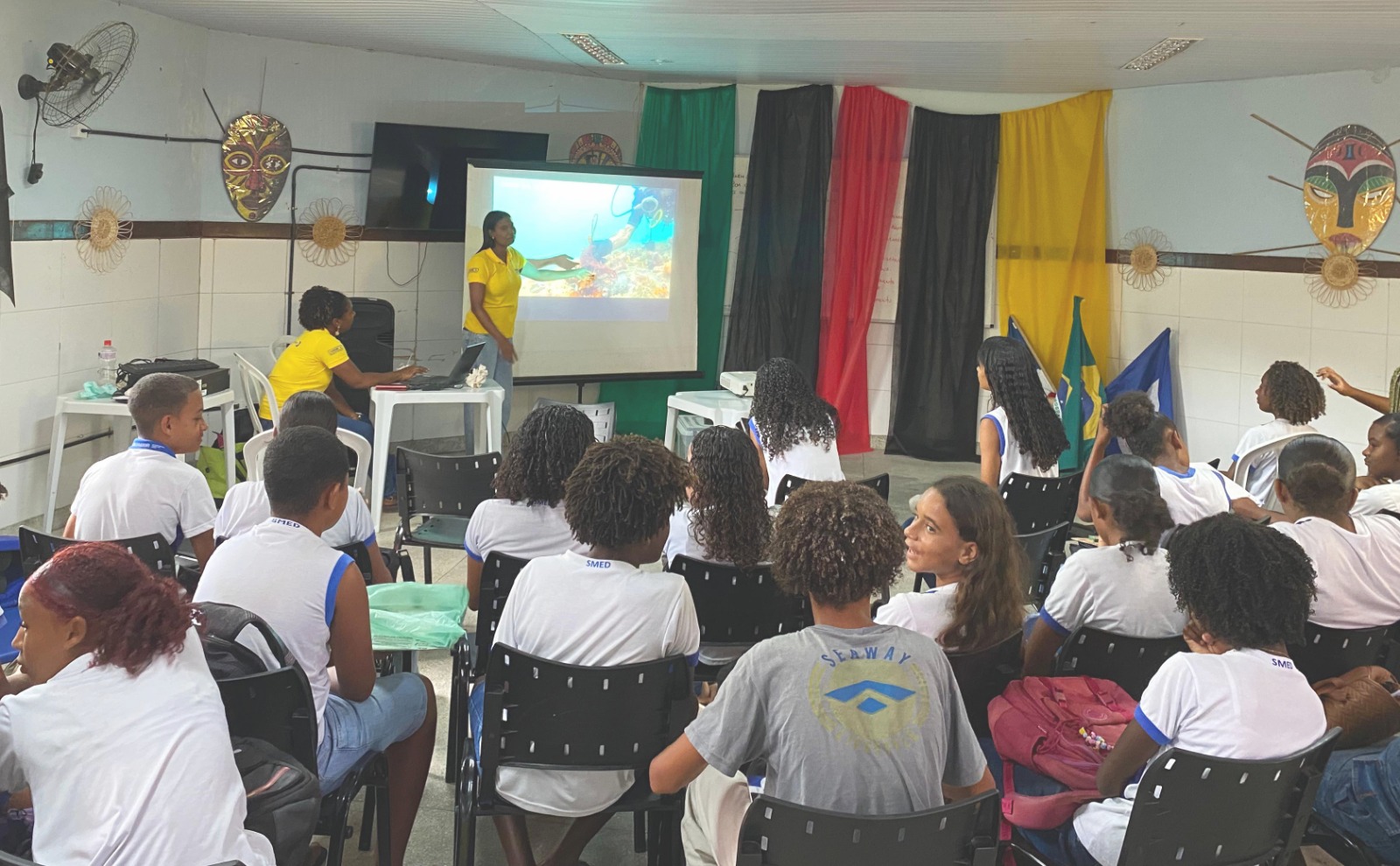 Mutirão do Corais de Maré recolhe 37 kg de resíduos em Ilha de Maré