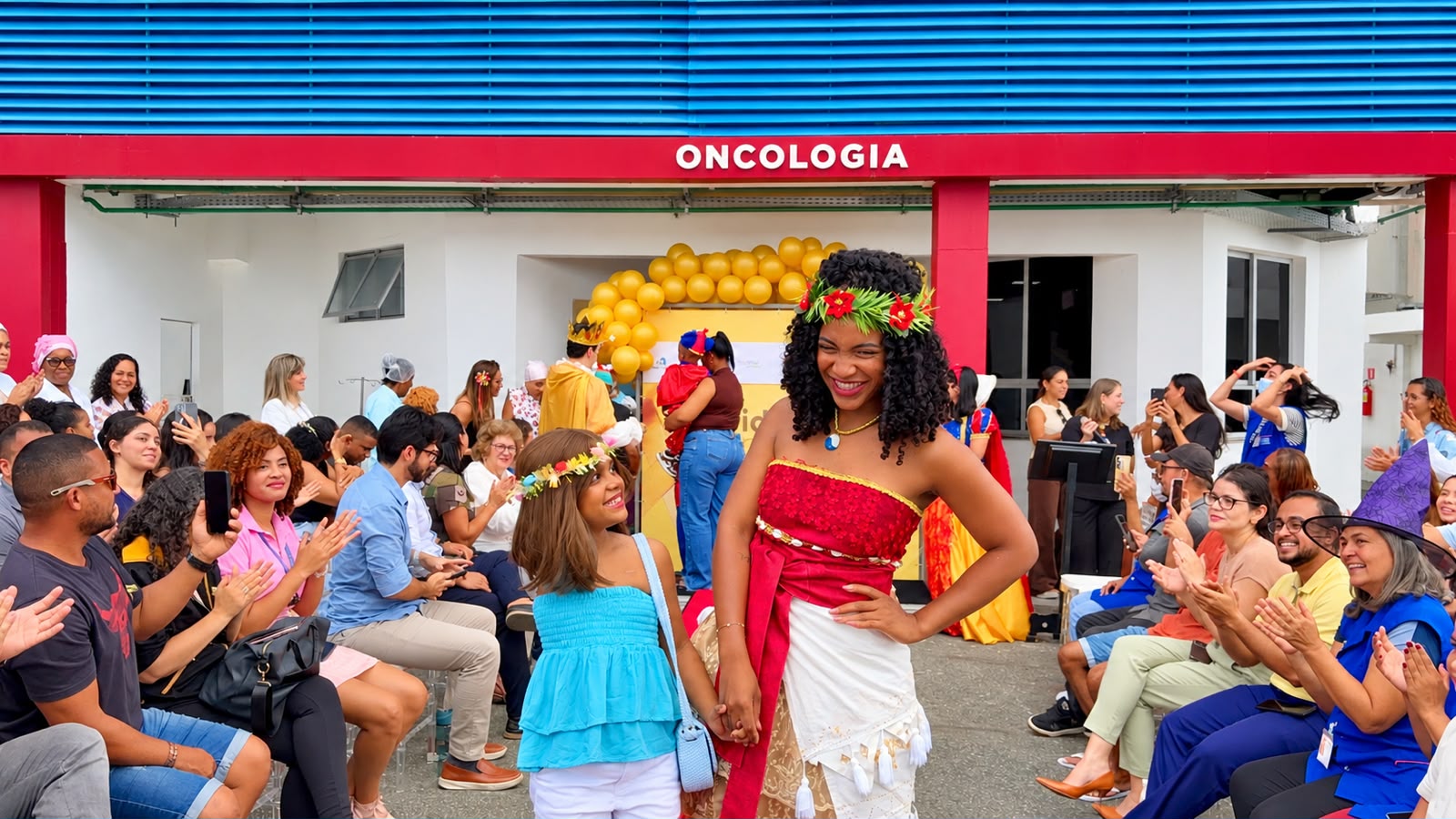 Martagão Gesteira reúne crianças em tratamento oncológico em desfile no Setembro Dourado