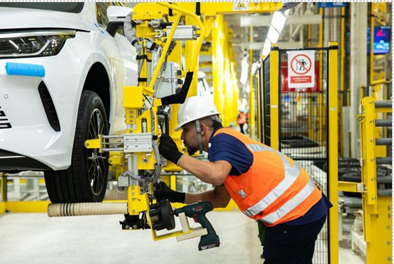 BYD chega a 8,5 mil empregos diretos em Camaçari após novas contratações