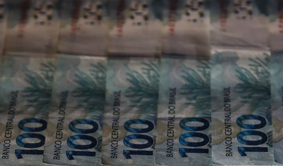 Mercado aumenta projeção do IPCA para 5,01% e reduz estimativa do PIB em 2026