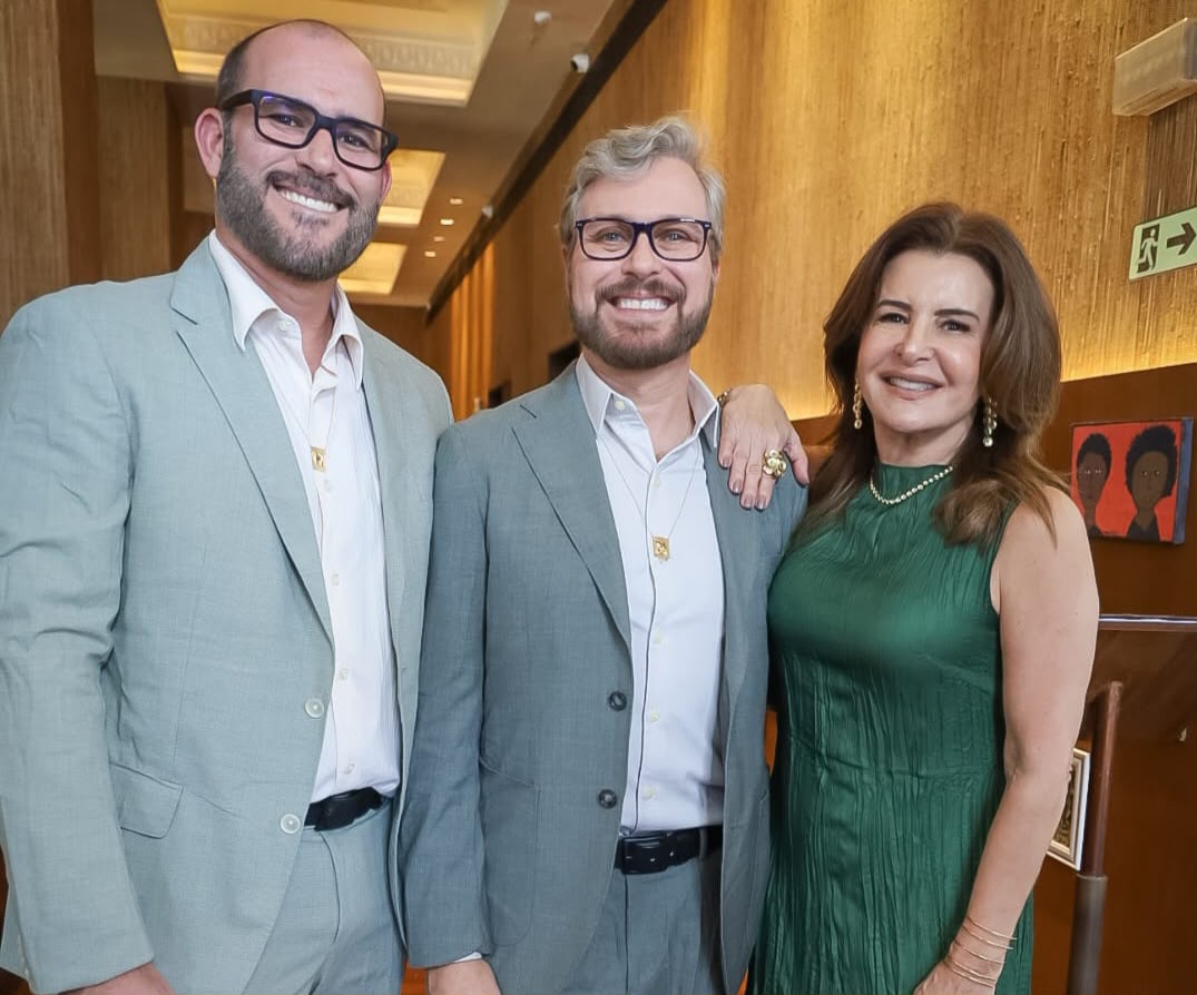 Joalheira e empresária Graça Valadares festejou a chegada exclusiva da coleção Emerald Lake, com almoço exclusivo no Hotel Fasano