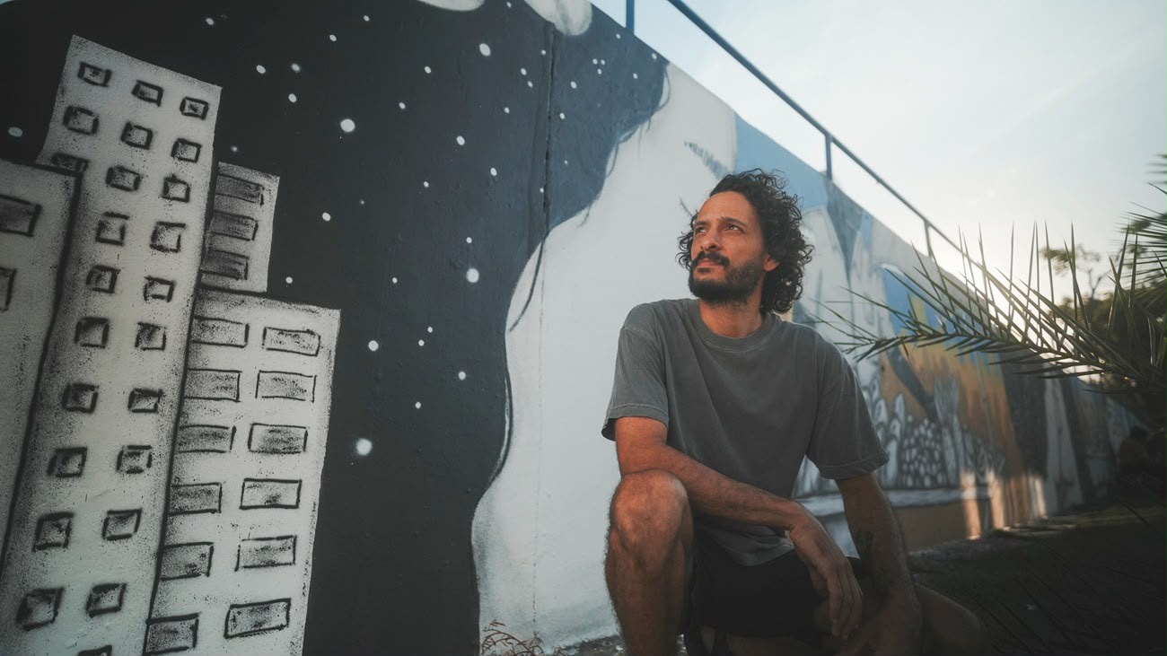 Novos murais transformam entorno do BRT do Itaigara em circuito de arte urbana