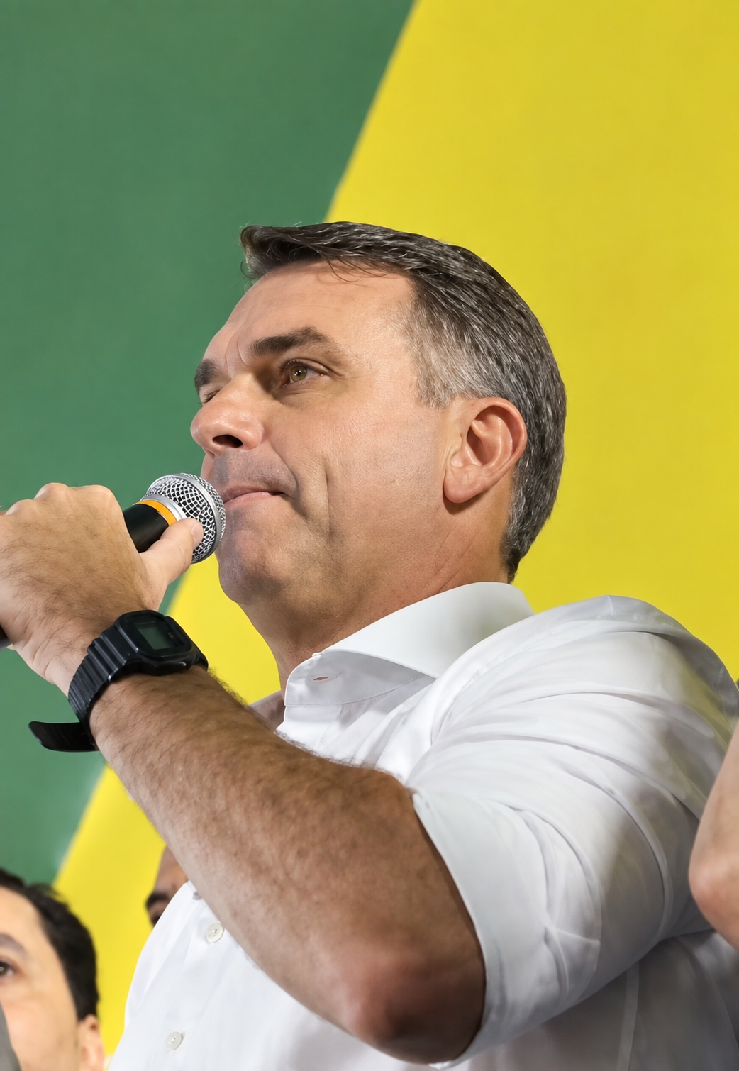 Eleições 2026: Veja como foi a terça-feira do candidato Flávio Bolsonaro