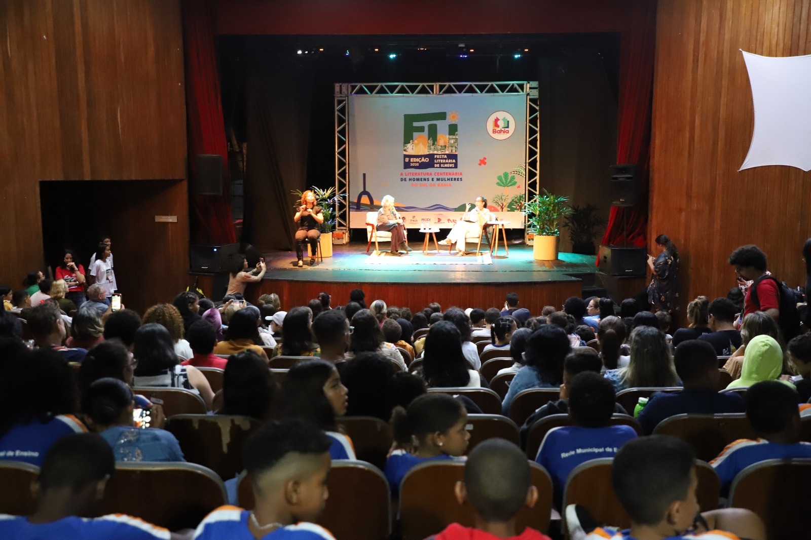 Festa Literária de Ilhéus leva literatura e arte ao centro histórico de 11 a 14 de novembro