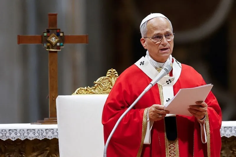 Papa Leão XIV é diagnosticado com câncer no pulmão após cirurgia em Roma