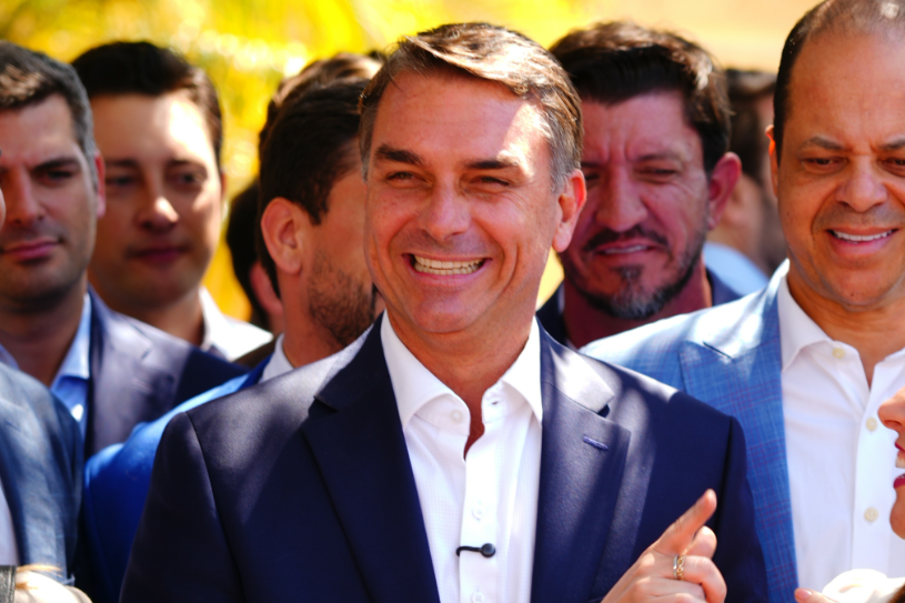 Eleições 2026: Veja como foi a quinta-feira do candidato Flávio Bolsonaro