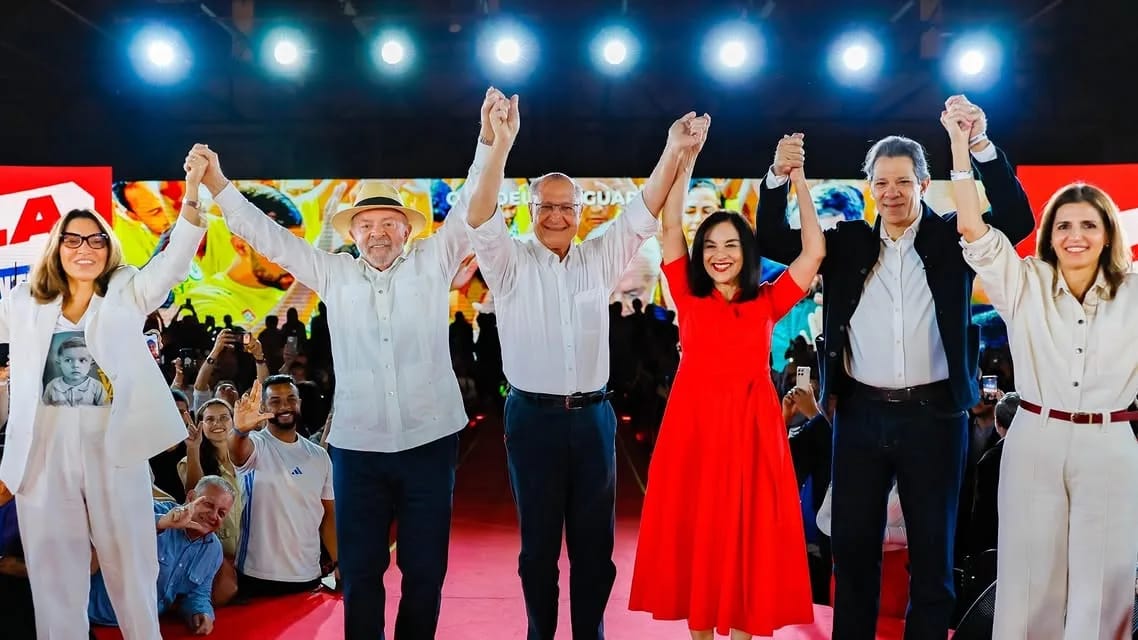 Lula fica sem agenda pública no sábado e se prepara para debate com Flávio Bolsonaro na Band