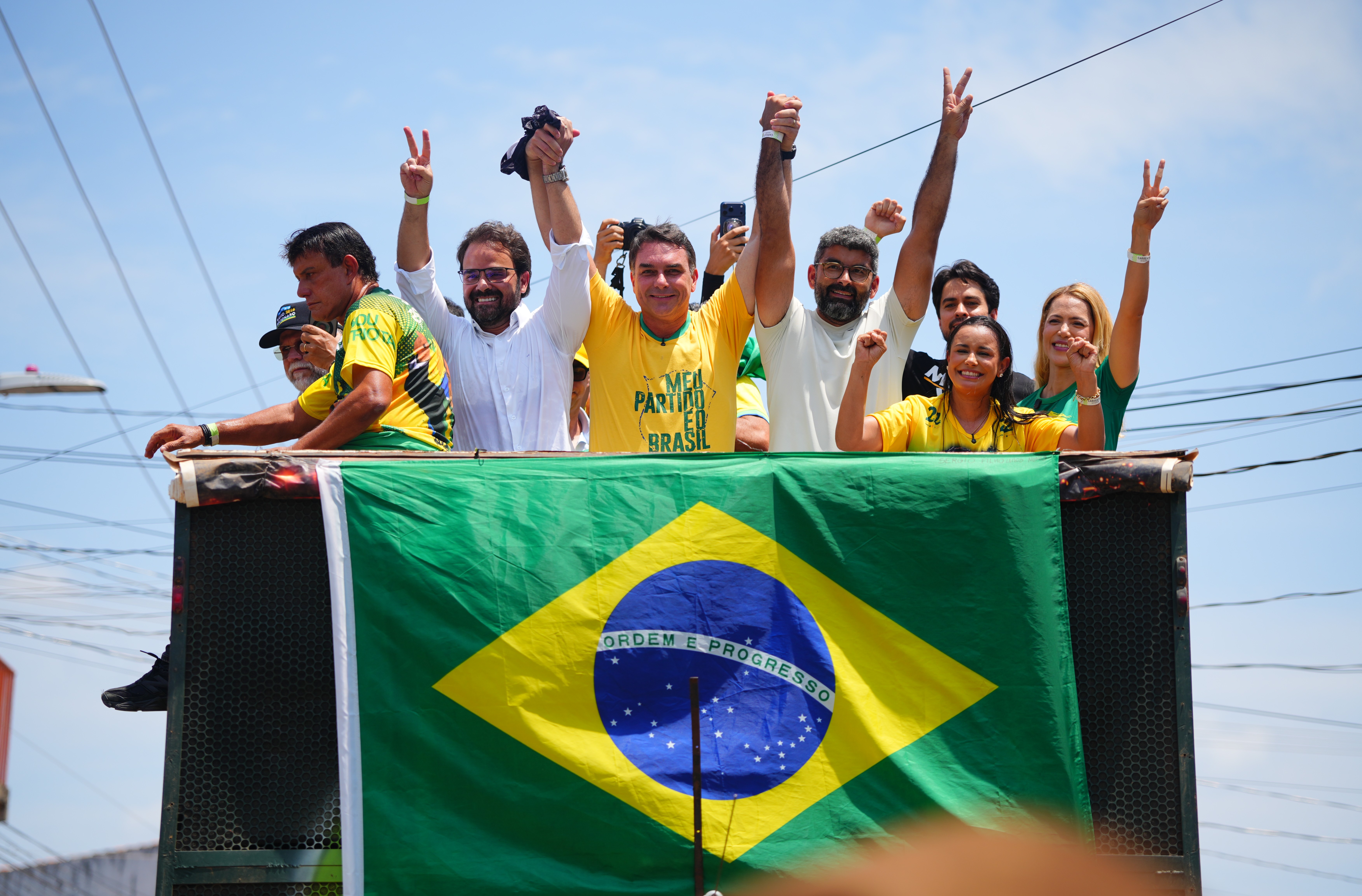 Eleições 2026: Veja como foi a segunda-feira do candidato Flávio Bolsonaro