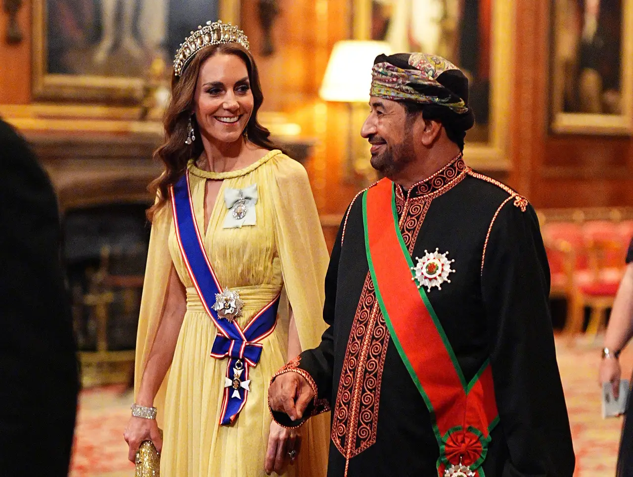 Sultão Haitham bin Tarik é homenageado pela família real britânica em Windsor