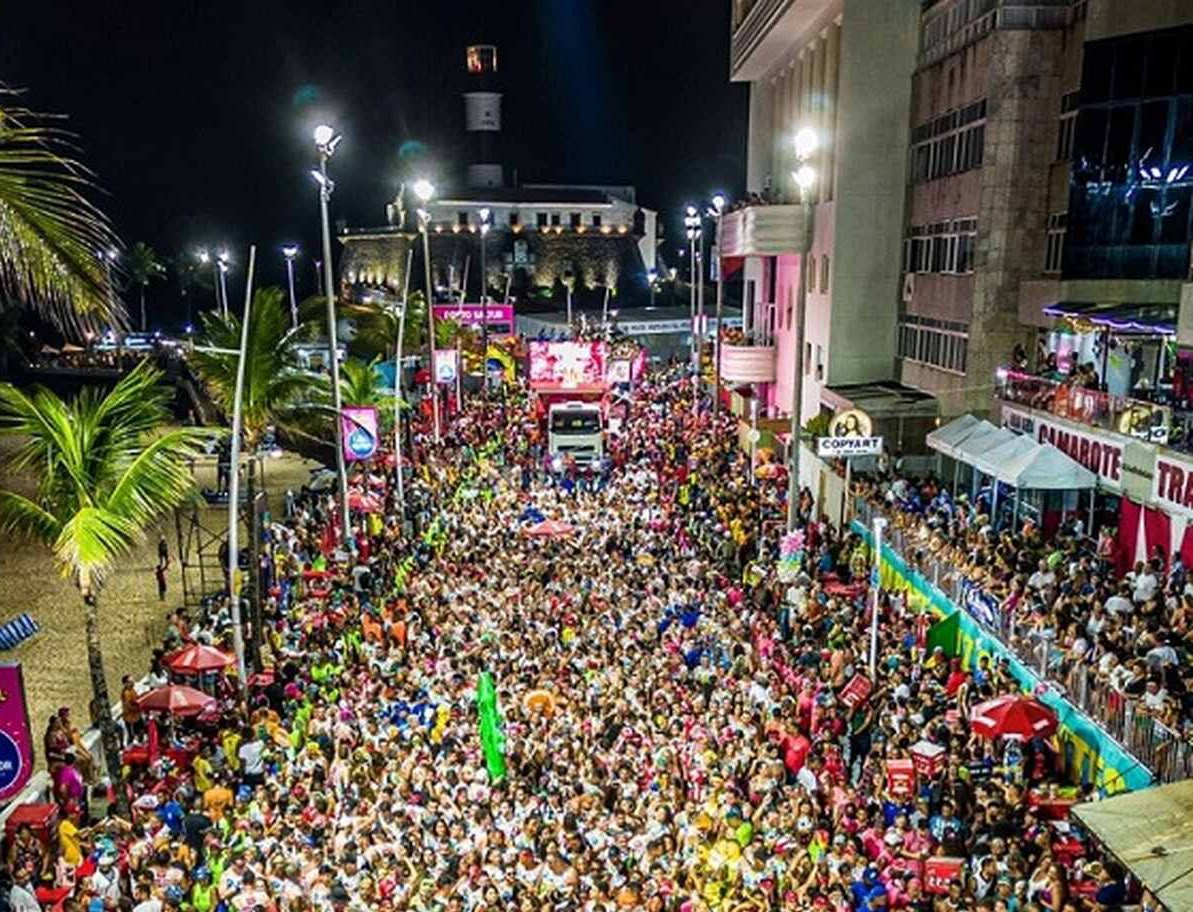 Artistas e blocos apoiados por dois editais da Bahia não poderão divulgar bets