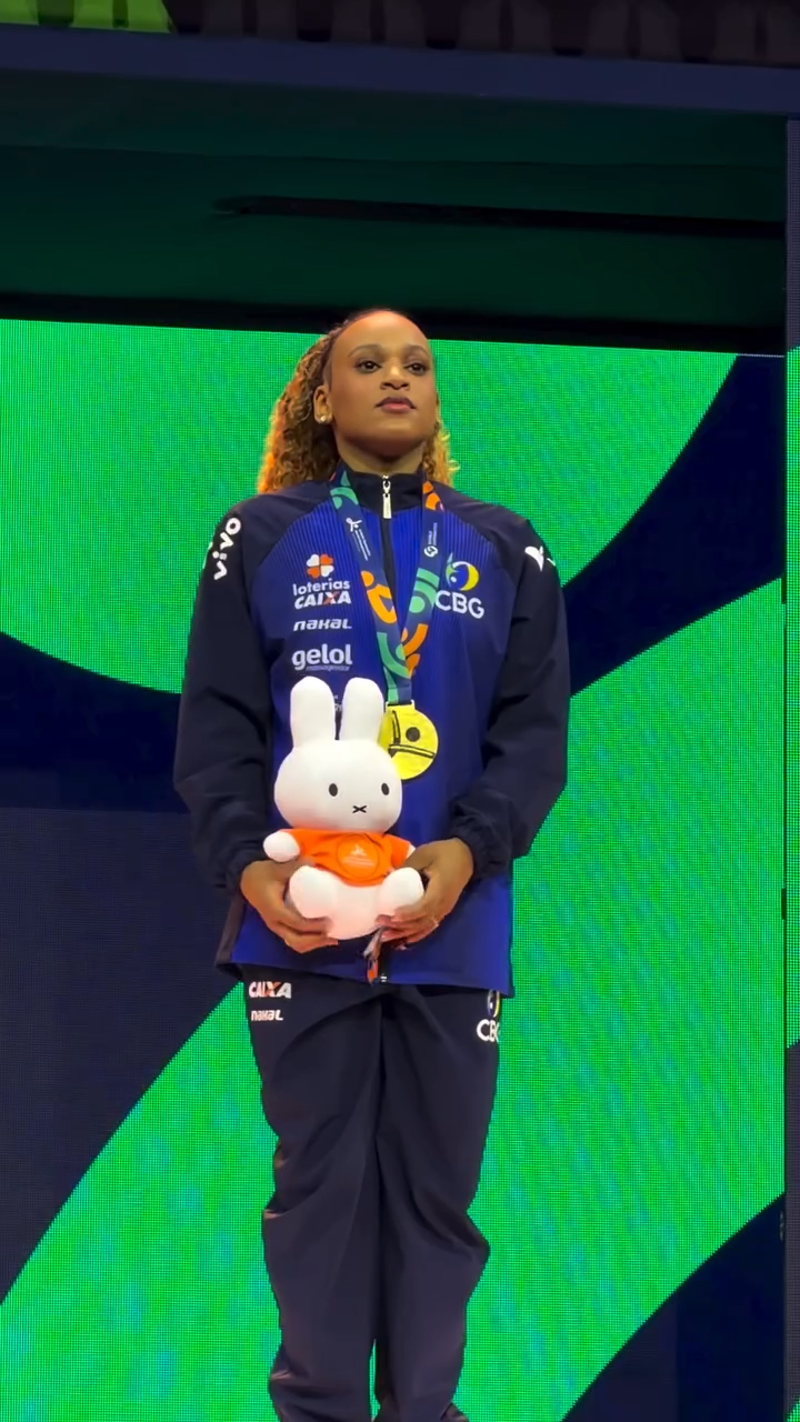 Rebeca Andrade é ouro no Mundial de Ginástica e entra para o top 10 histórico da modalidade