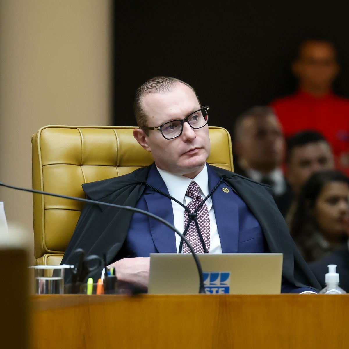 Zanin prorroga votação até as 19h em todo o Brasil após problemas no transporte de eleitores
