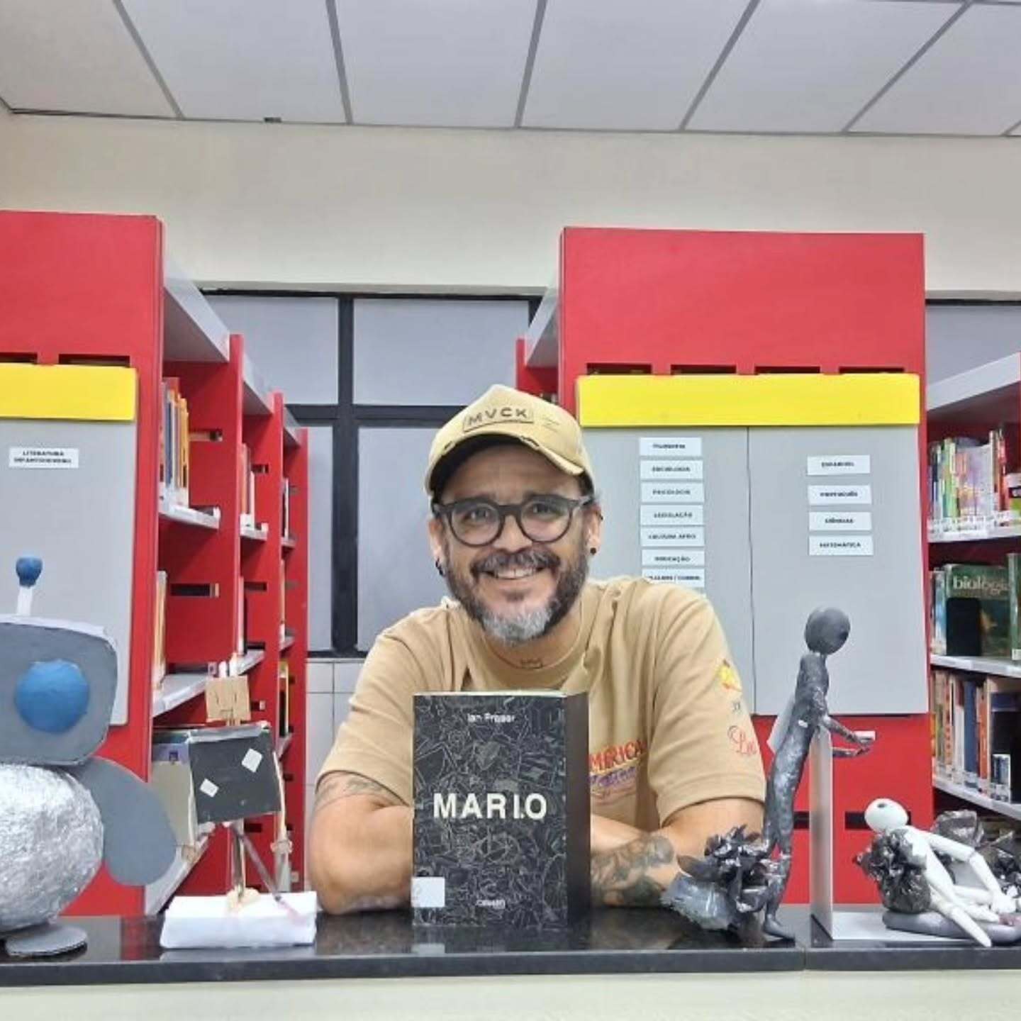 Escritor baiano Ian Fraser conquista primeiro Prêmio Jabuti com romance de fantasia